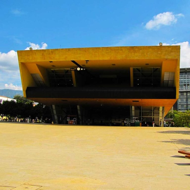 Medellín-City-Tour-18