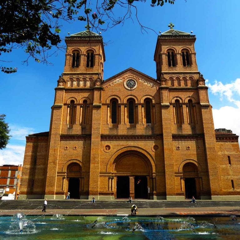 Medellín-City-Tour-21