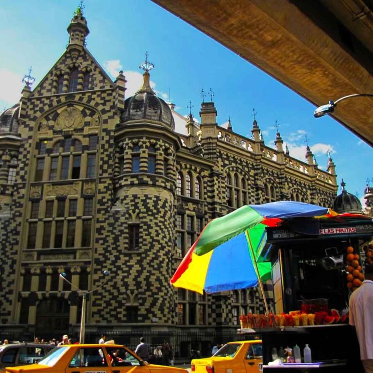 Medellín-City-Tour-22