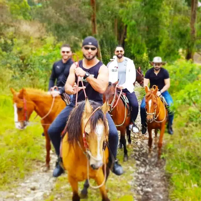 Medellín-Horseback-Riding-Tour-11
